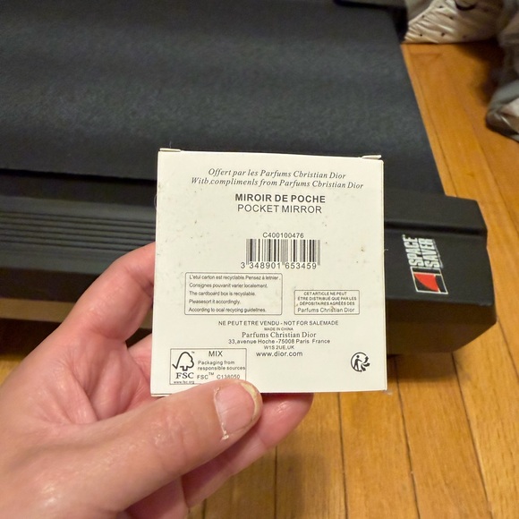 Dior Blush Pink Compact with Logo - Picture 7 of 8